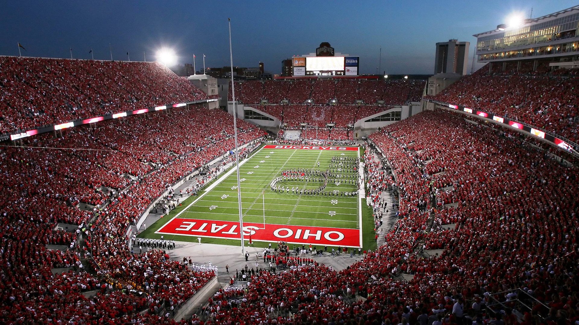 赛道与球场，当英格拉姆接管F1争冠，深圳队险胜广东队