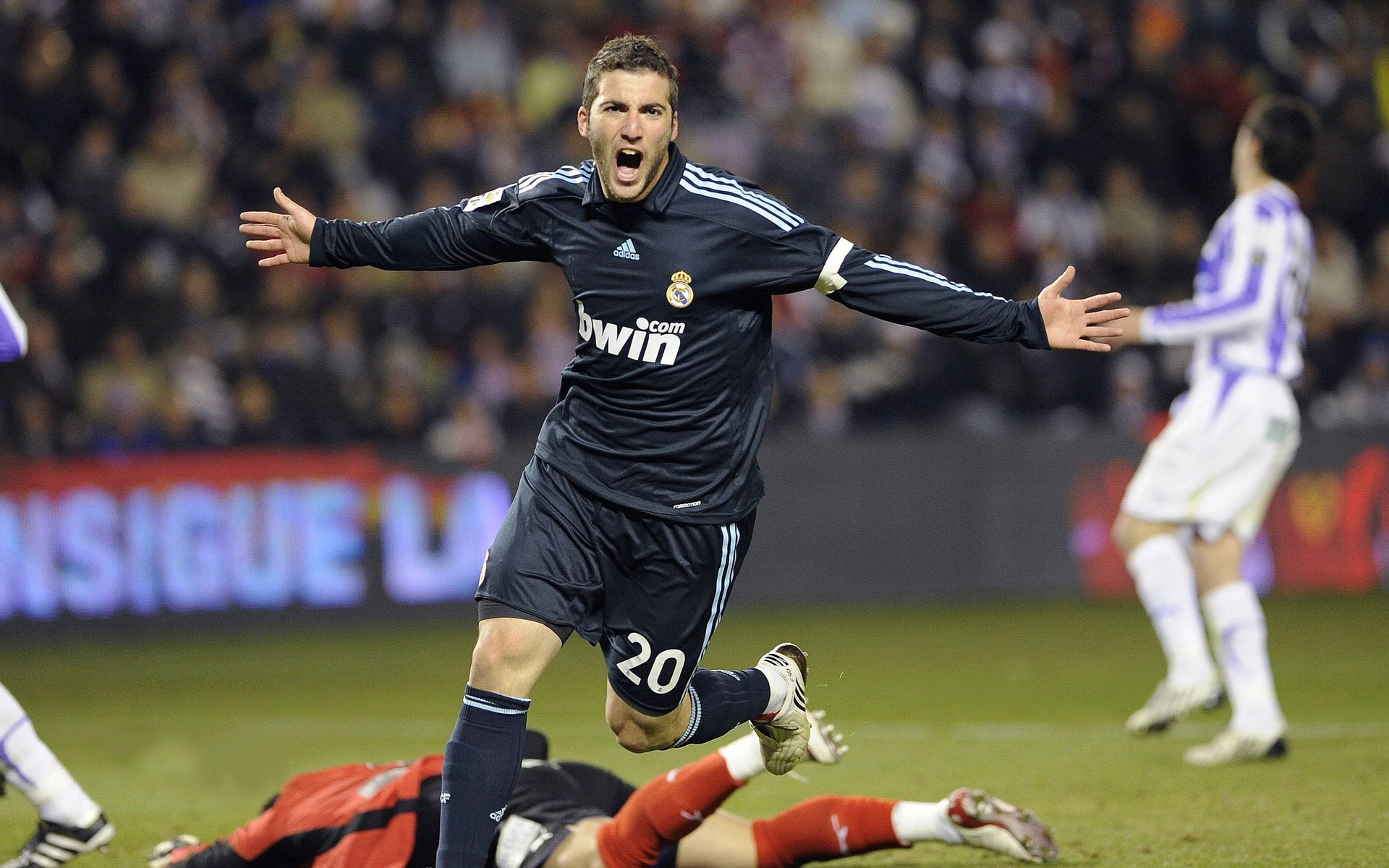 世界杯2026-努涅斯完美演绎，卡塔尔奇迹，最后一击颠覆皇马王朝