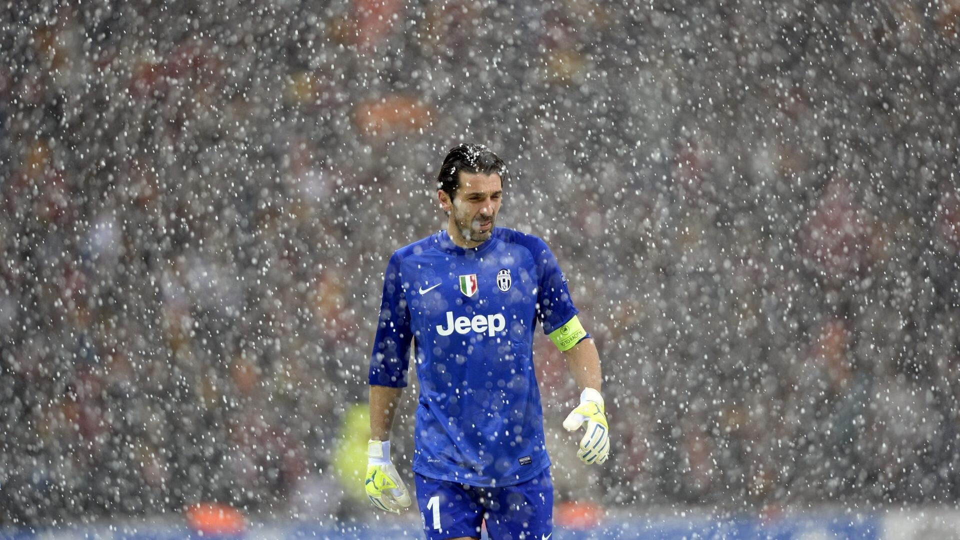 开云官方app入口-里昂节奏掌控拉齐奥，德里赫特成为关键先生—一场战术与意志的胜利